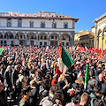 Firenze, corteo antifascista degli studenti con Schlein e Conte. Cgil: "Siamo più di 50mila"