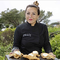 Isabella De Cham porta le sue pizze fritte a Sorrento, da Basilico Italia