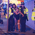 Manchester, attentato kamikaze al concerto di Ariana Grande, 22 le vittime, tra cui giovanissime, la più piccola aveva solo 8 anni