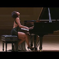 Yuja Wang supera il milione di visualizzazioni grazie al suo dress code