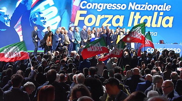 Forza Italia, Antonio Tajani primo segretario nell'era post Berlusconi