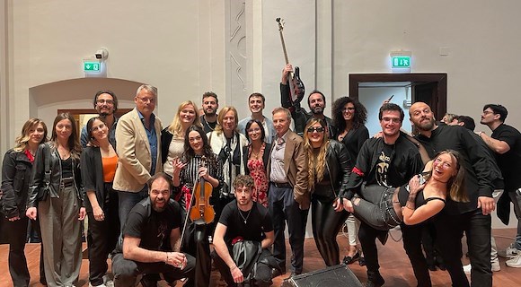 "The Strings of Rock": L'Accademia di Santa Sofia infiamma l'Auditorium Sant'Agostino